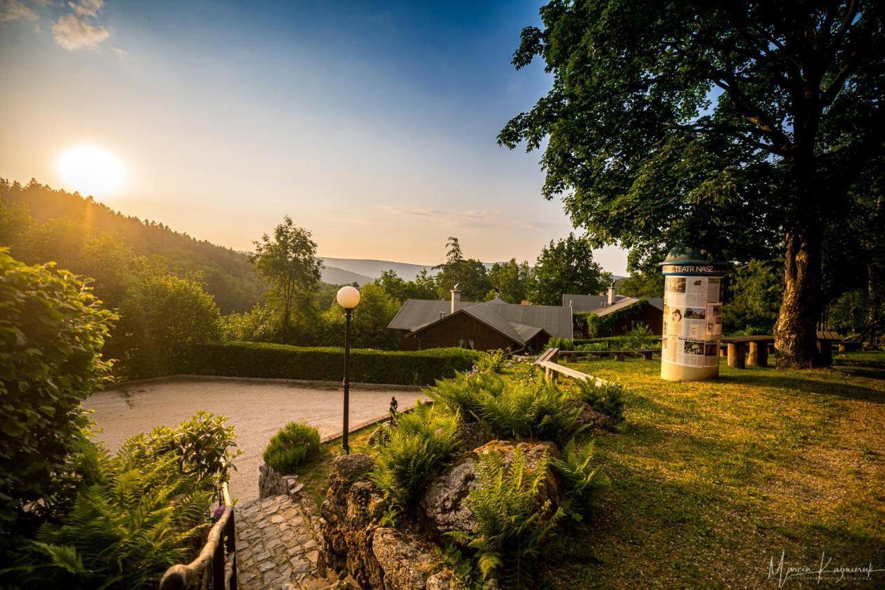 Teatralna1 Villa Piechowice  Buitenkant foto